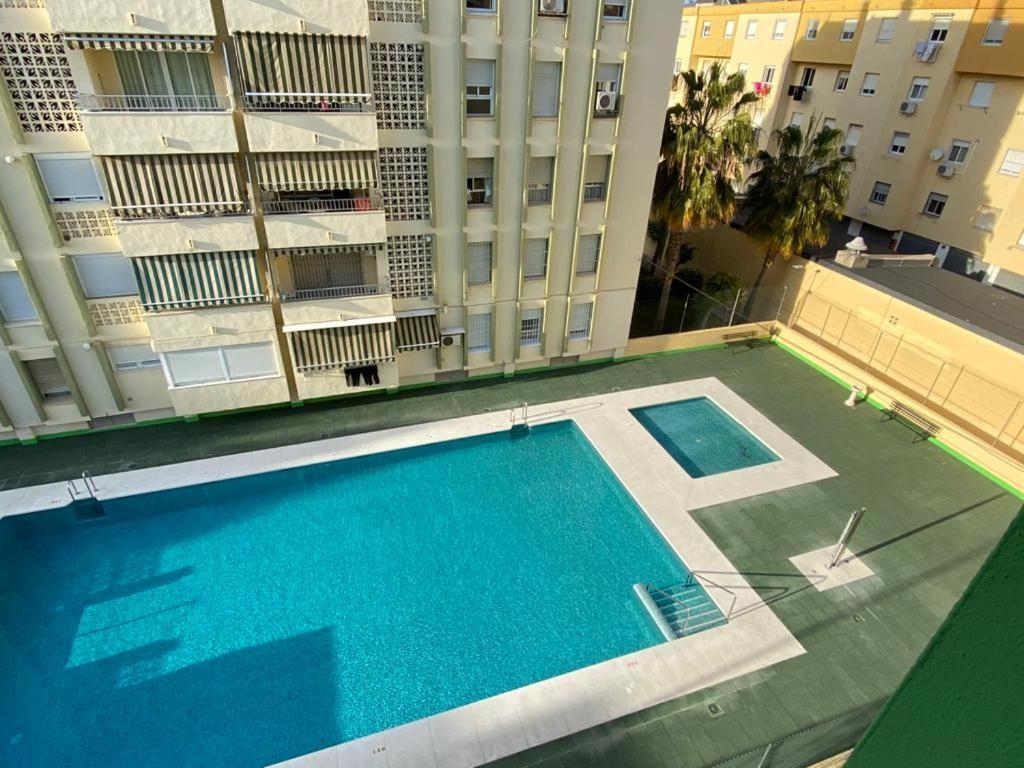 Amplio Piso En Centro De Torre Del Mar Apartamento Exterior foto