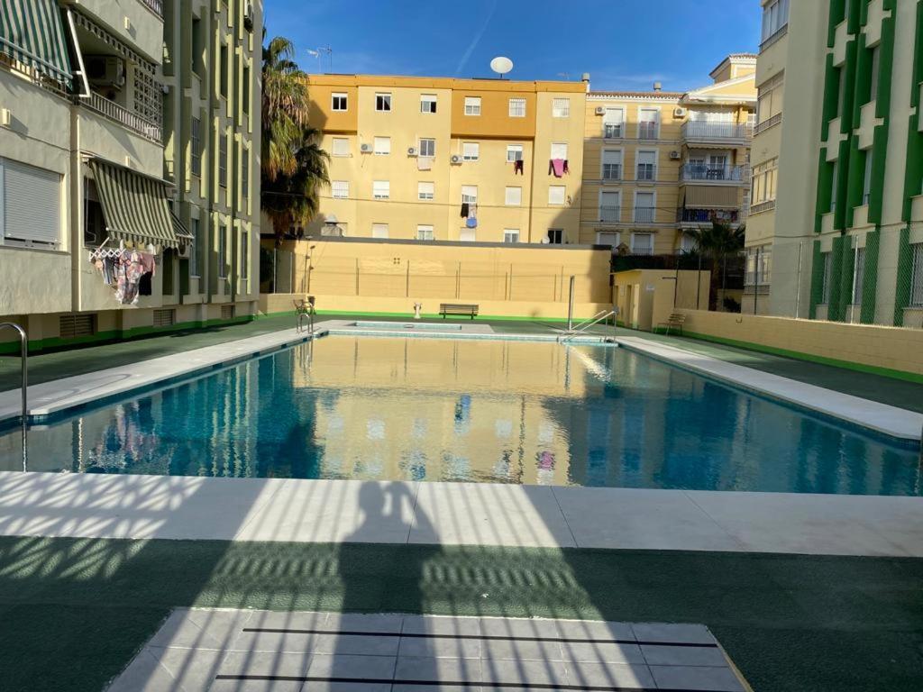 Amplio Piso En Centro De Torre Del Mar Apartamento Exterior foto